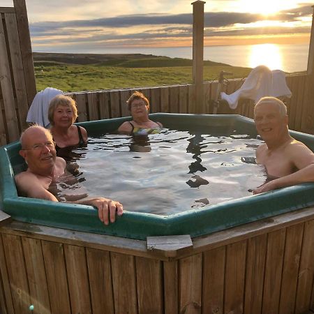 Guesthouse Gimbur Reykjarholl Buitenkant foto