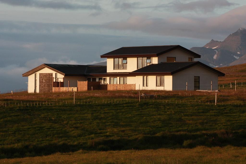 Guesthouse Gimbur Reykjarholl Buitenkant foto