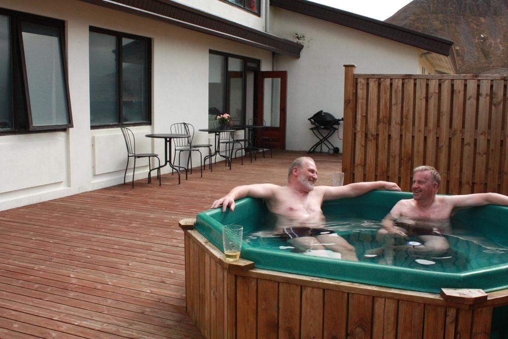 Guesthouse Gimbur Reykjarholl Buitenkant foto