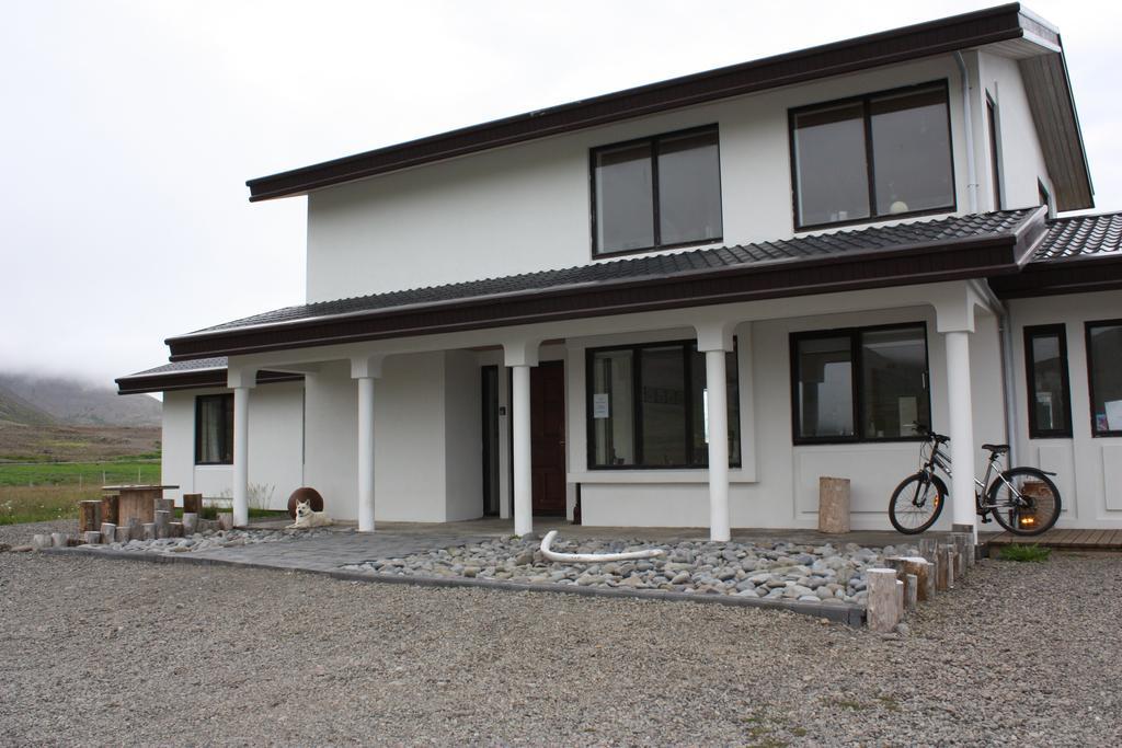Guesthouse Gimbur Reykjarholl Buitenkant foto