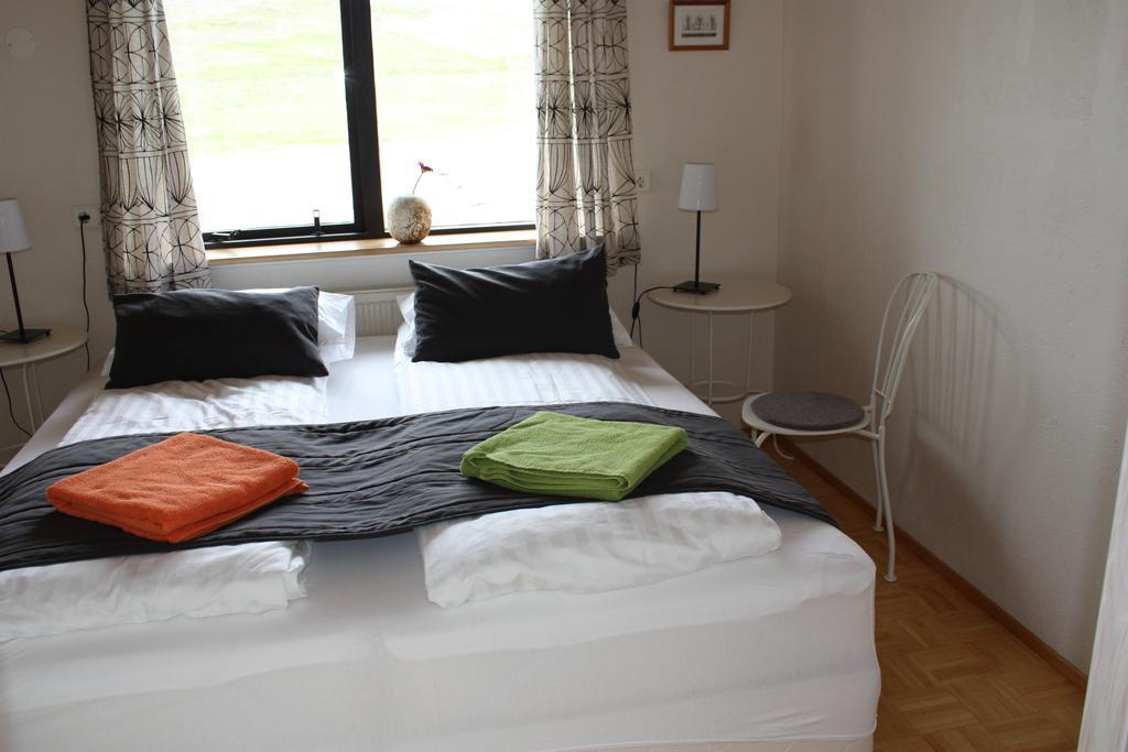 Guesthouse Gimbur Reykjarholl Buitenkant foto